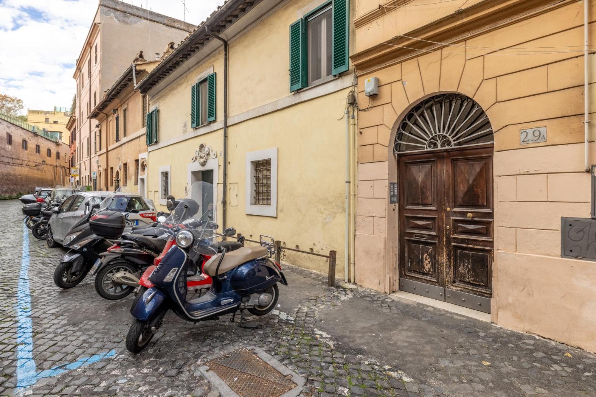 Vg Trastevere 5 Stelle Appartamento Spazioso Рим Экстерьер фото